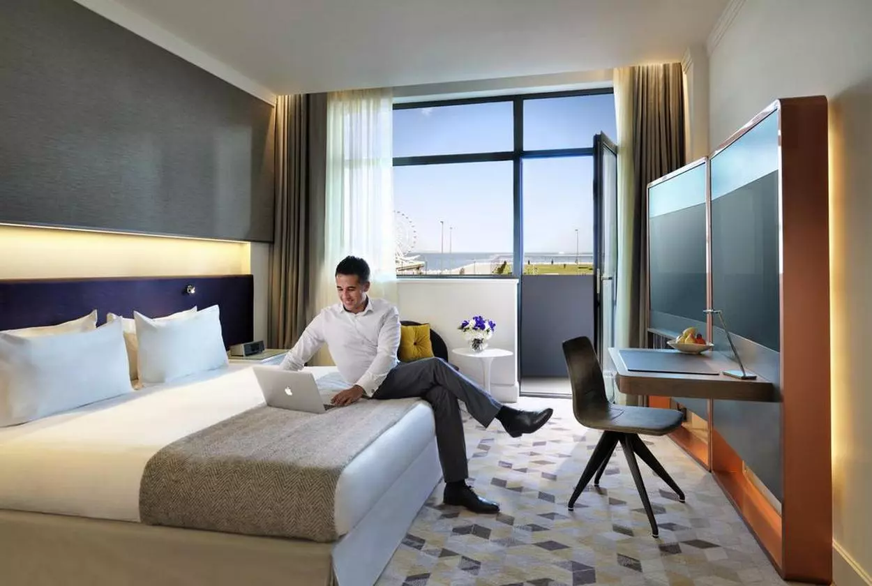 INTOURIST_SHABAVIZ (7).jpg